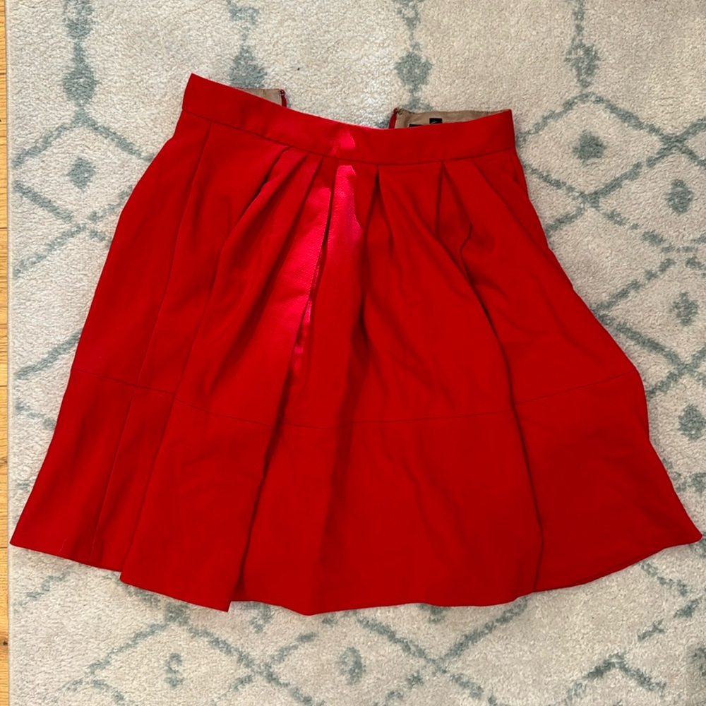 Banana Republic size 0 red pleated skirt - NWT